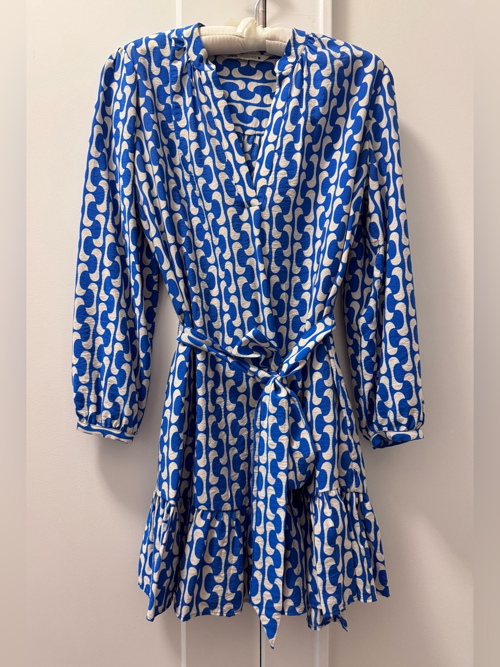 Zara Blue and White Geometric Print Long Sleeve Dress